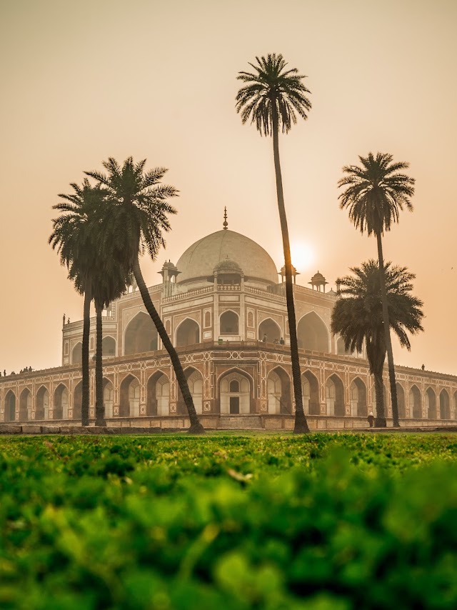 The Fall of the Delhi Sultanate A Tale of Decline and Decomposition