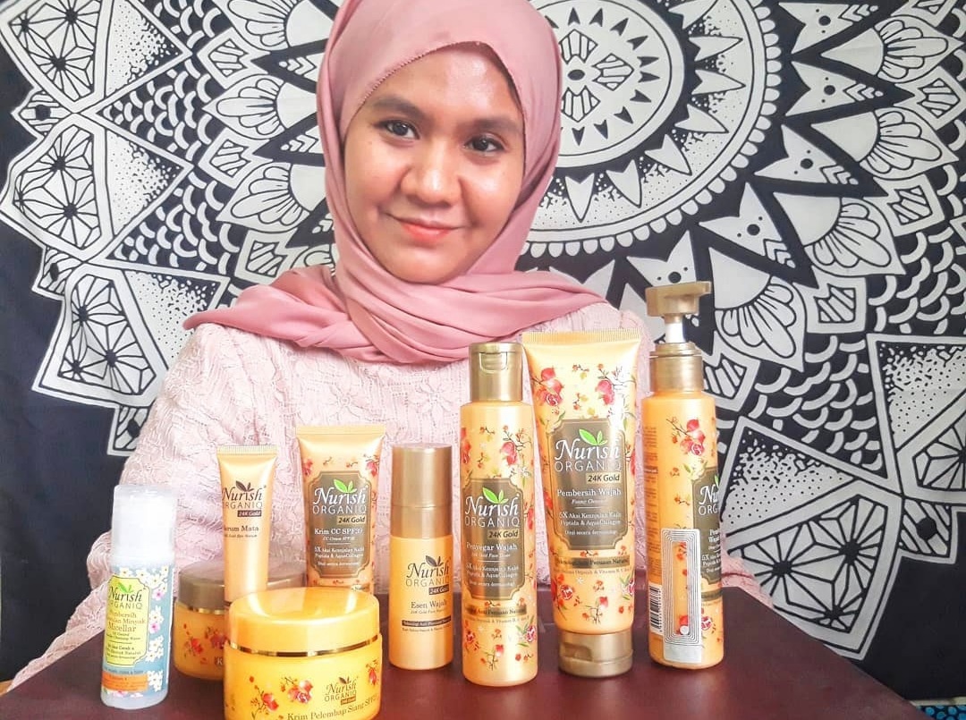 nurish organiq 24k gold testimoni, kebaikan nurish organiq 24k gold, kelebihan nurish organiq 24k gold, nurish organiq 24k gold review, nurish organiq feedback, nurish organiq testimoni, nurish organiq 24k gold cleanser, cara penggunaan nurish organiq,