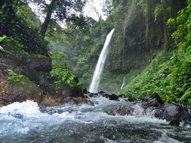 Destinasi Wisata Alam Untuk Keluarga di Air Terjun Lider Banyuwangi