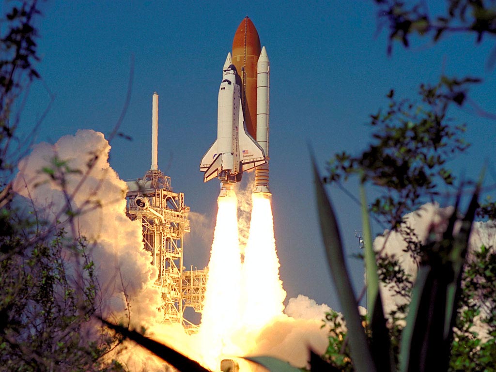 Shuttle Launch View background,shuttle night launch,shuttle launch wallpaper,space shuttle launch,shuttle launch hd,challenger shuttle launch