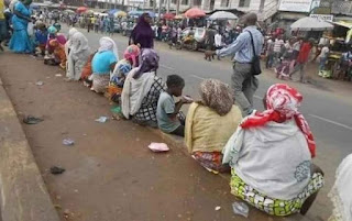 Beggars Reject Old Naira Note In Kaduna