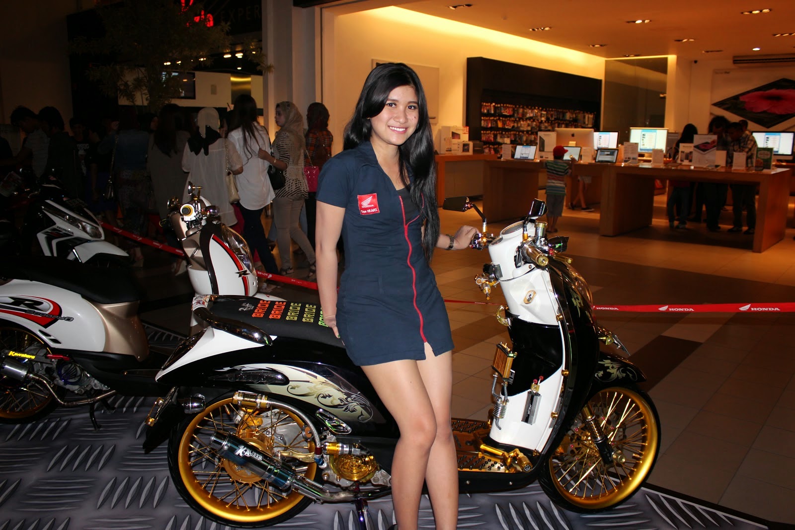  Gambar  Modifikasi  Motor Scoopy  2019 Terkeren Dan Terbaru 