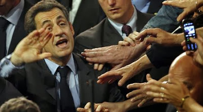 Социолози: Саркози губи изборите, но няма да се даде без бой 