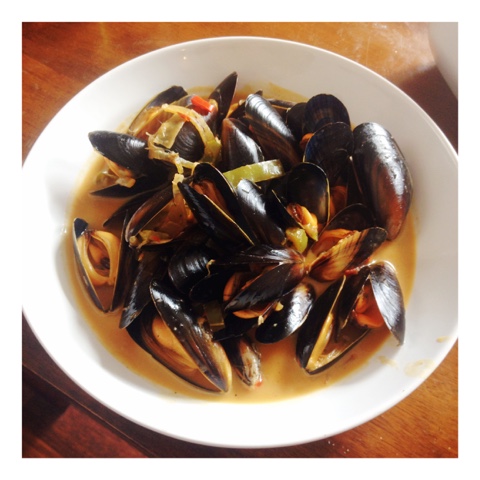 Mussels in a Lightly Spiced Vietnamese Broth