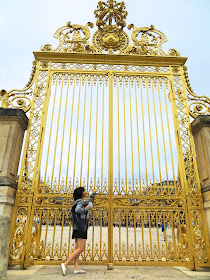 gate, Palace of Versailles