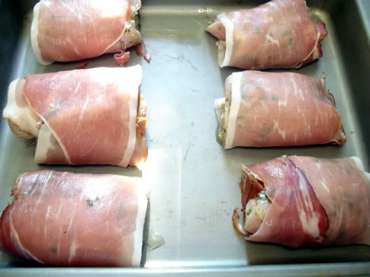 bake the prosciutto wrapped chicken