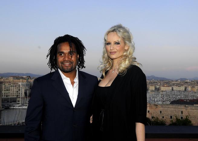 adriana karembeu trompe. semaine : Adriana Karembeu