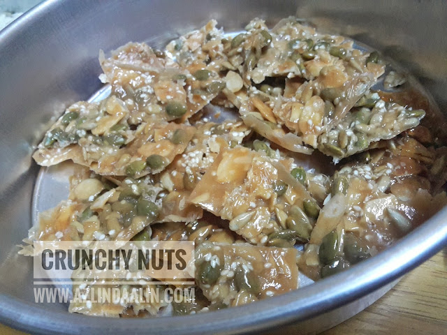 Almond Crunchy Nuts Resepi Biskut Raya Mudah