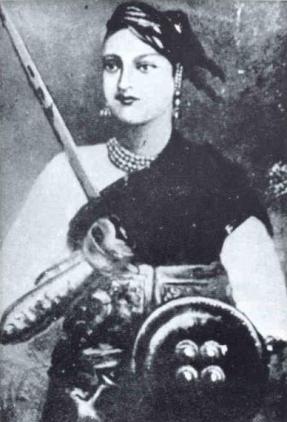 sinhasan hil uthe rajvanshon ne bhukati tani thi khub ladi mardani wo to jhansi wali rani thi