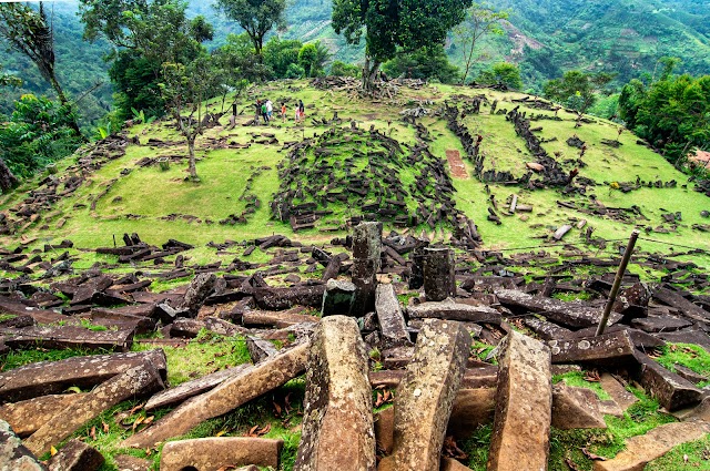 Gunung Padang : Misteri dan Keajaiban Situs Megalitikum di Indonesia