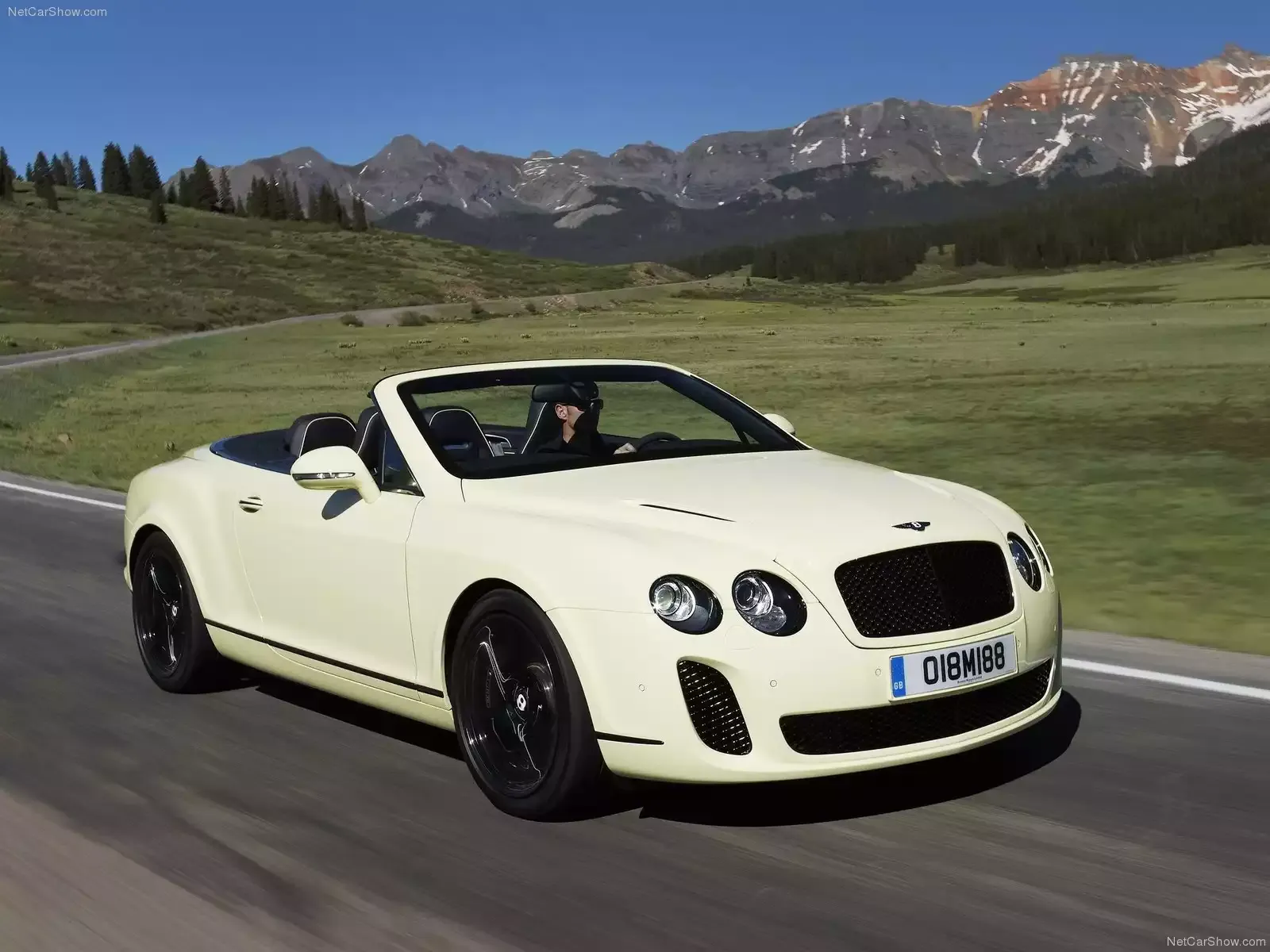 Hình ảnh xe ô tô Bentley Continental Supersports Convertible 2011 & nội ngoại thất