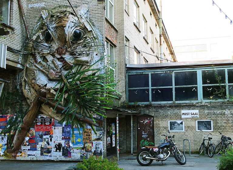 Street Artist Transforms Ordinary Junk Into Animals To Remind About Pollution - Flying Squirrel