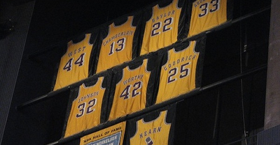 números retirados lakers