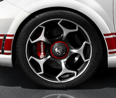 The Abarth Punto Evo also boasts a powerful and effective braking system
