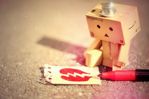  Gambar  Foto Boneka Danbo Sedih  Patah  Hati  Sad Love 