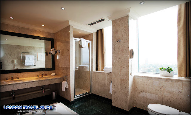 Bathroom at The Presidential Suite at the Lancaster London