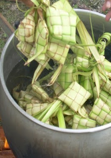 Tips Membuat Ketupat Lebaran yang Padat dan Lembut