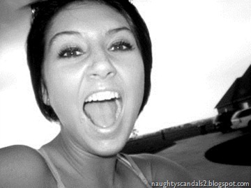 naughtyscandals_stolenphone (6)