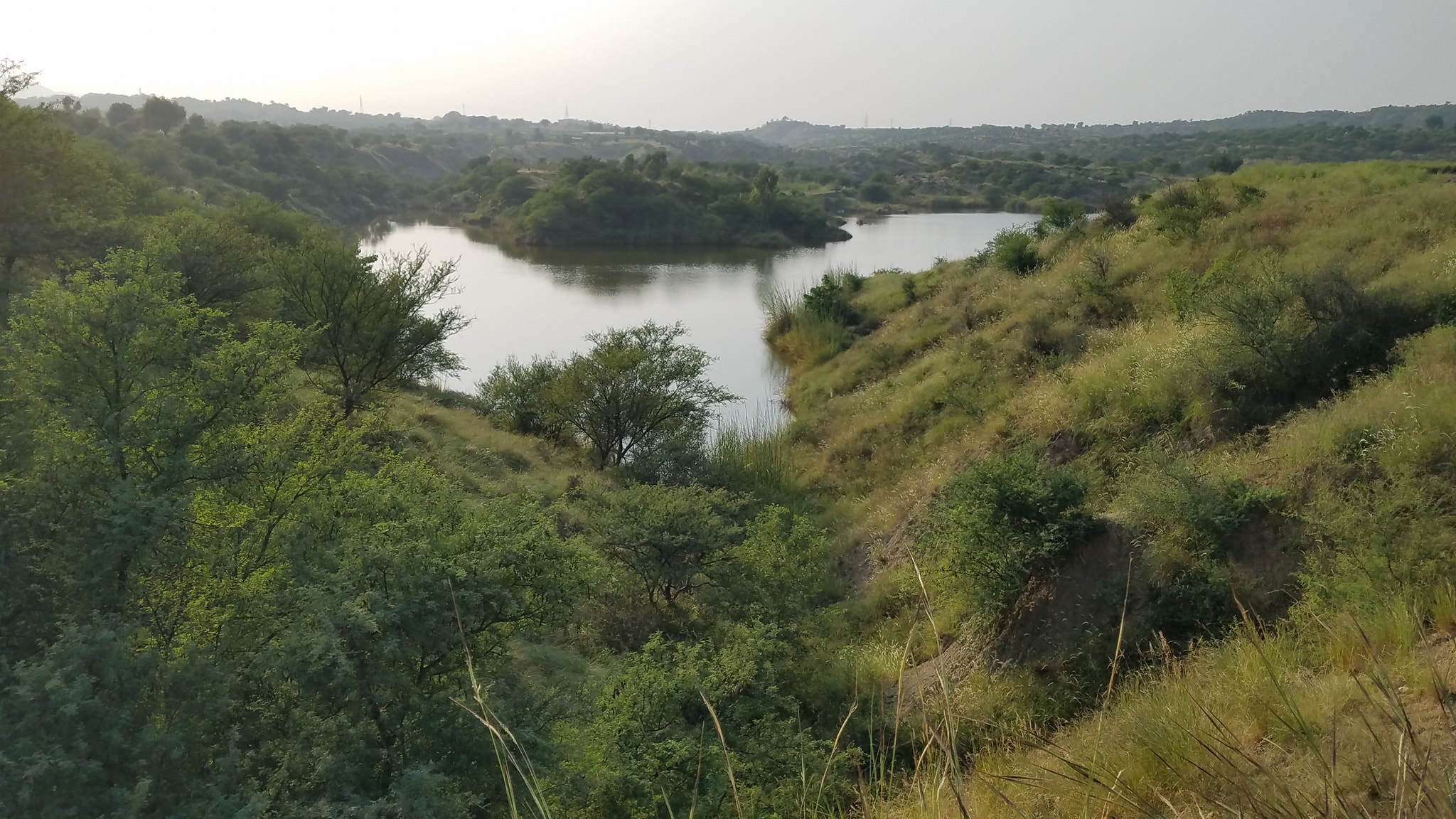 Dhok Ban Ameer Khatoon road, Thirpal Dam road, Dam in Chakwal. Hidden Thirpal Dam near a historic village Dhok Ban Ameer Khatoon on Choa Saiden Shah road