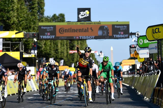 Wout van Aert venceu etapas do sprint, contrarrelógio e montanha no Tour de France