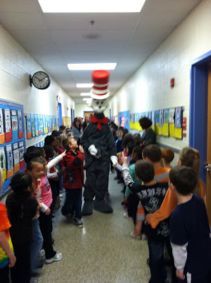 Activities and ideas from one school for celebrating Read Across America.