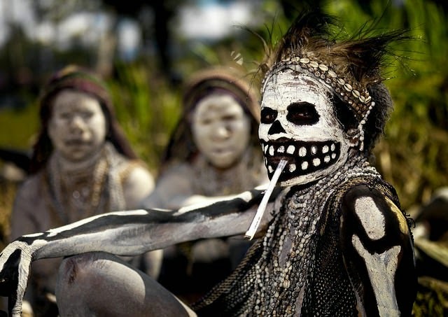 Papua New Guinea woman during a Singsing celebration in Mount Hagen. - The 63 Most Powerful Photos Ever Taken That Perfectly Capture The Human Experience