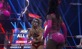 Thunder Rosa vs. Queen Aminata en AEW Collision