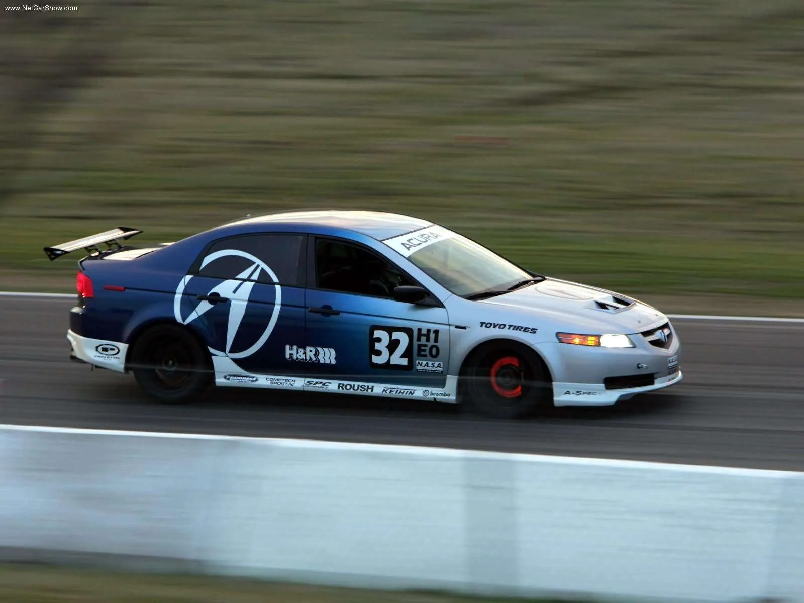 Hình ảnh xe ô tô Acura TL 25 Hours of Thunderhill 2004 & nội ngoại thất