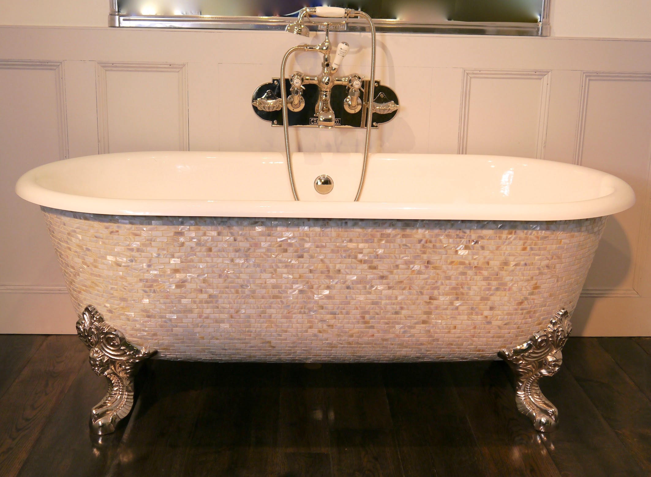 traditional bathroom accessories mosaic+bath+mosaic+tub+chadder+pearl+pearl+bath+pearl+tub+luxury+bath 