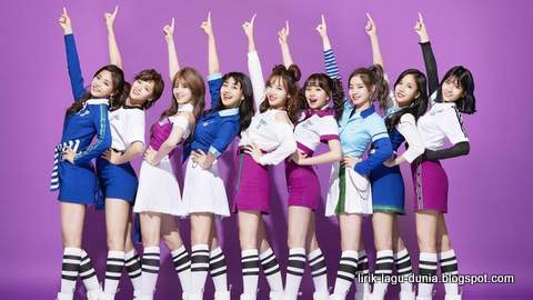 Lirik Lagu Twice - Stuck