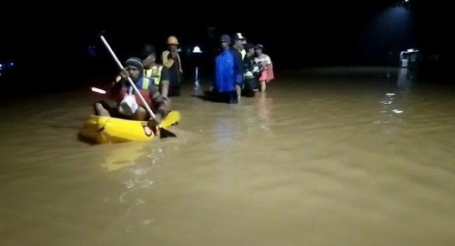 banjir di dayeuhkolot kabupaten bandung