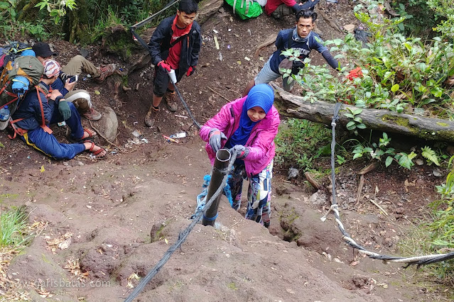 pendakian gunung gede