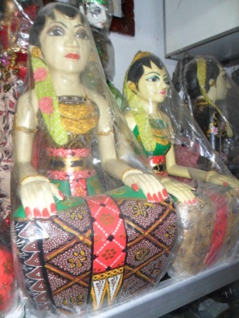 Jual Souvenir Handicraft Khas Indonesia Patung Kayu dan 