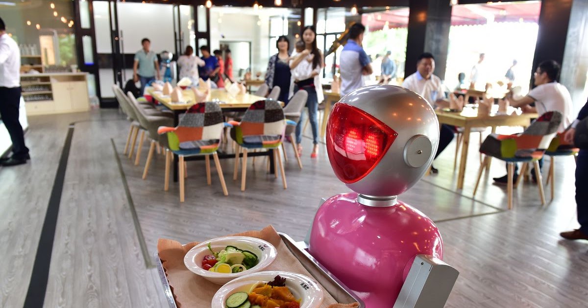 How an AI Robot for Restaurant is Helpful?