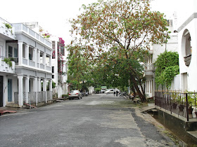 view of quiet Puducherry street
