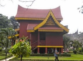 Rumah Adat Sumatera Utara - Pariwisata Sumatera Utara
