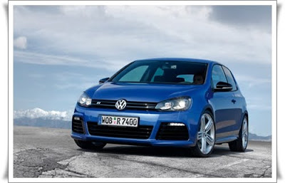 2011 Volkswagen Golf R Photo