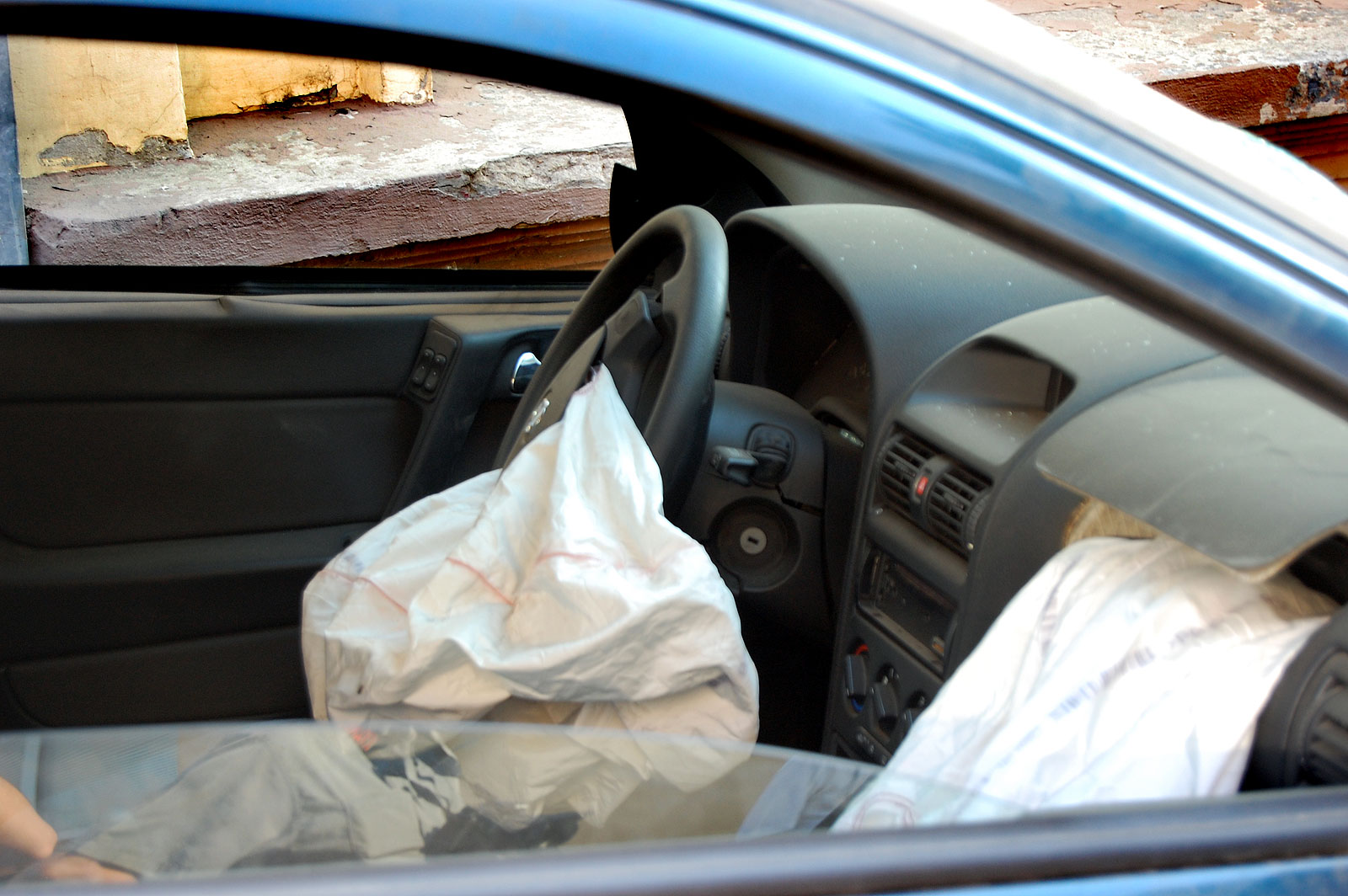 wps insurance customer service Airbag opened after a car accident