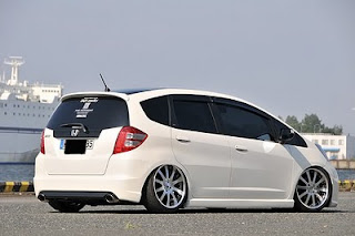 Honda jazz rs white