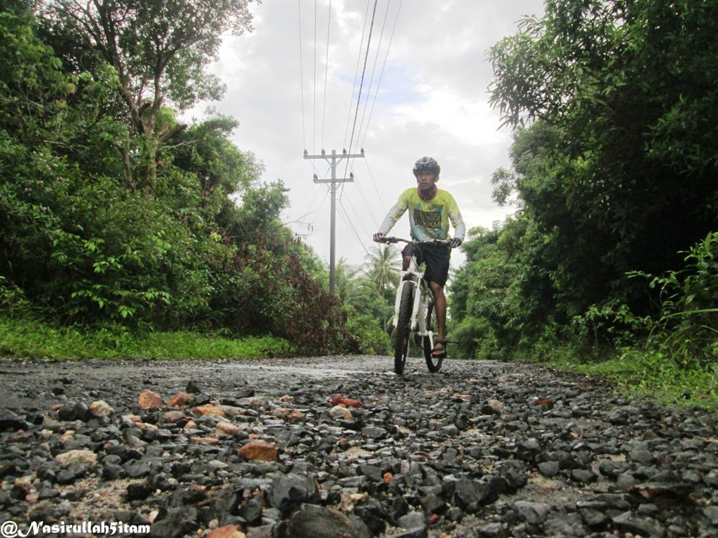 Dijalanan dusun Alang-alang, Karimunjawa