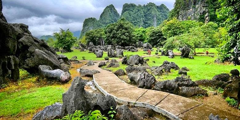 Wisata Sejarah Taman Prasejarah Leang Leang Maros Aneka 