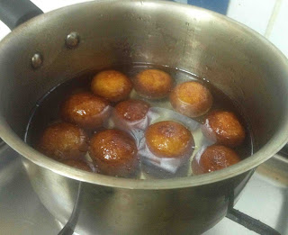 gulab jamun with milk powder