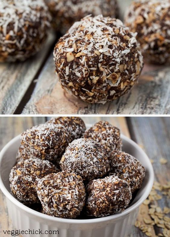 No-bake, no sugar Chocolate Coconut Energy Bites via veggiechick.com #vegan #vegetarian #easy #breakfast #snack