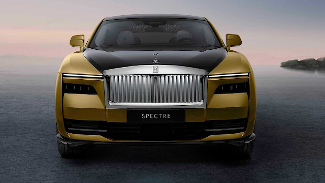 Rolls-Royce Spectre Debuts With 260-Mile Range