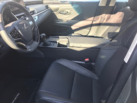 Front seats in 2020 Lexus ES 300h
