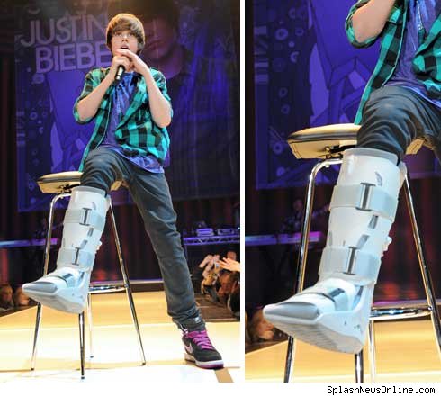 justin bieber shoes purple. justin bieber mother age.