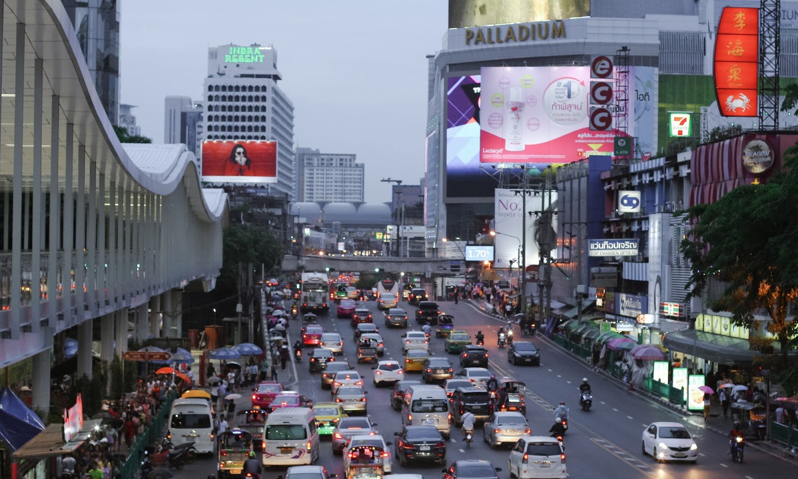 ultimate bangkok travel guide