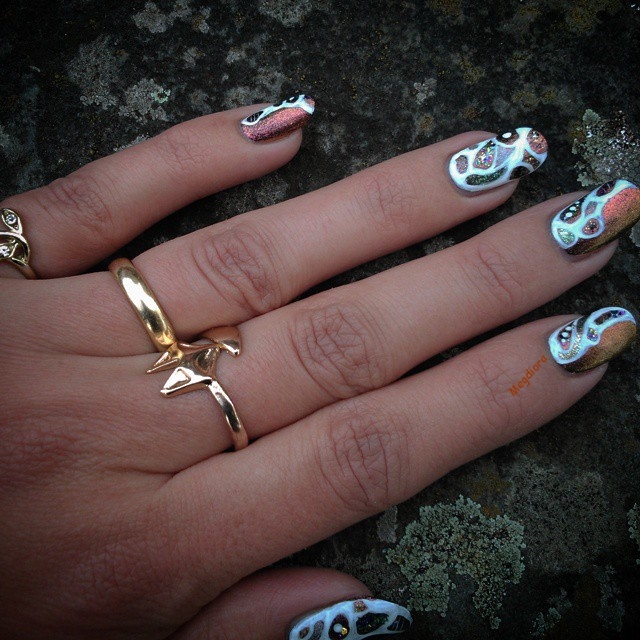 Megdiora Nail art