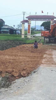 Chuyện cổng làng ở Hà Tĩnh trên mương nước