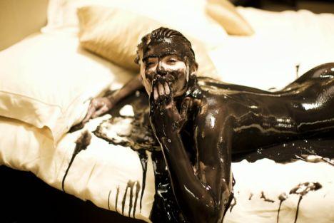 Bond Movie Quantum of Solace Actresses Gemma Arterton Hot Scene in Crude Oil